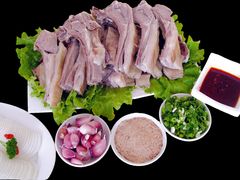 -三江源美食城