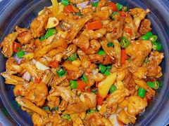 青椒紫苏味-蛙小侠·沸腾砂锅牛蛙(增城东汇城店)