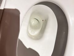 -瑞虹新天地月亮湾