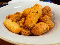 摇滚三宝-Pelicana百利家炸鸡(江南西名店城店)