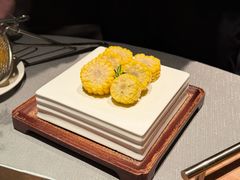 -左庭右院鲜牛肉火锅黑金店(陆家嘴中心店)