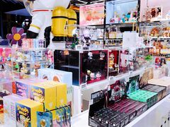-泡泡玛特POPMART(侨福芳草地店)