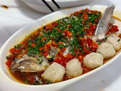 剁辣椒蒸鱼头-鲁哥饭店(北正街店)