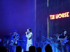 -TZ House音乐现场(来福士中心店)
