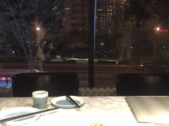 靠窗位-懒人盐府人家(航天桥店)