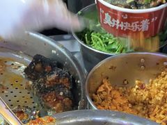 -黑色经典臭豆腐·湖南特产(步行街店)