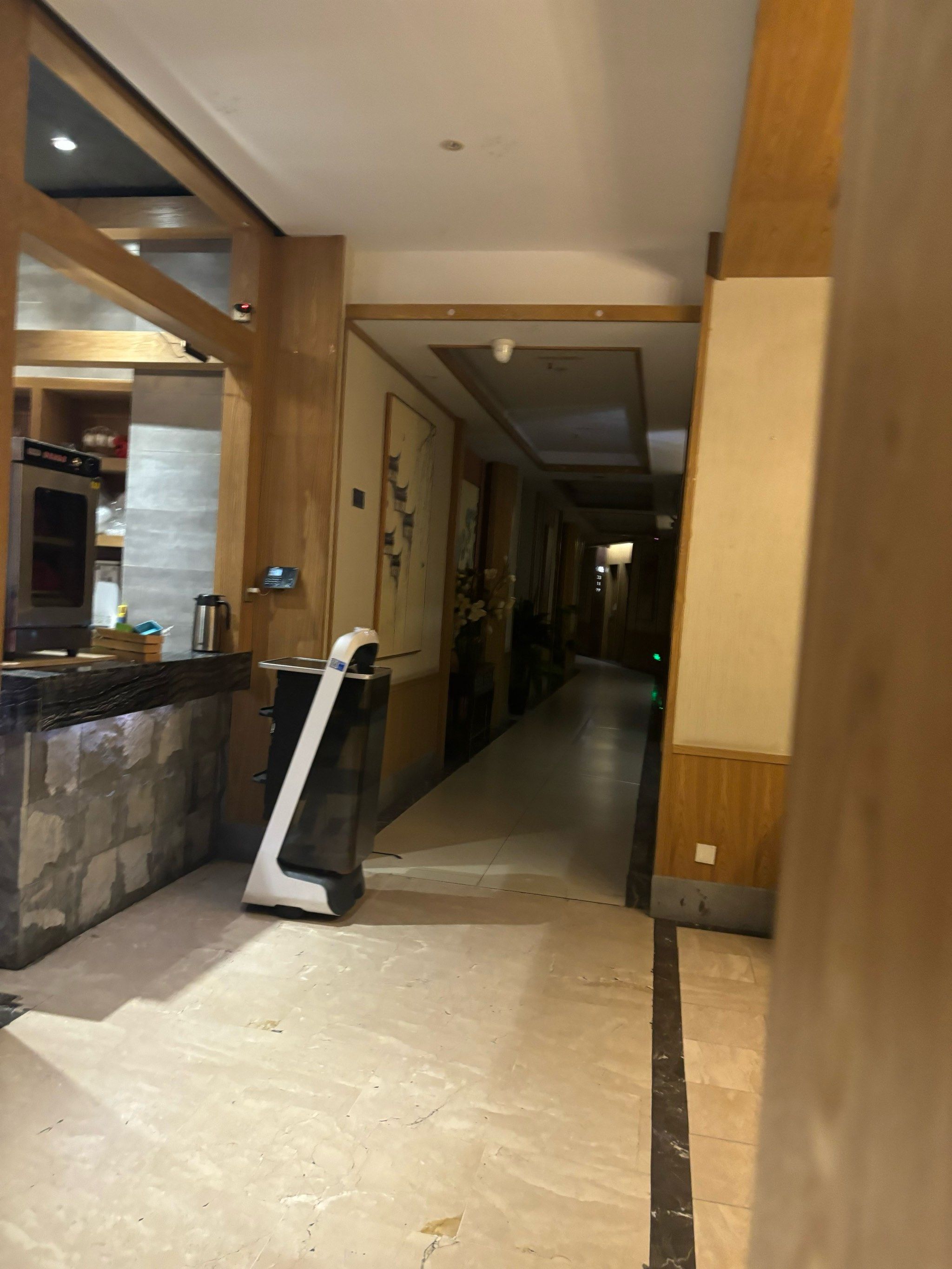 精准按压,疏通经络,缓解疲劳,服务周到,热情洋溢