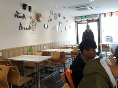大堂-华莱士·炸鸡汉堡(李沧乐客城店)