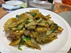 -黄泥岗·地道湖北菜(奥特莱斯店)