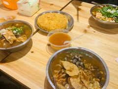-柳州肥姨妈大骨螺蛳粉(东靖路店)