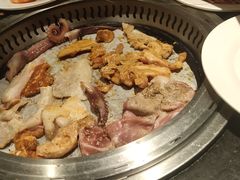 烤肉-钱小奴海鲜自助黑金店(杭州滨江龙湖店)