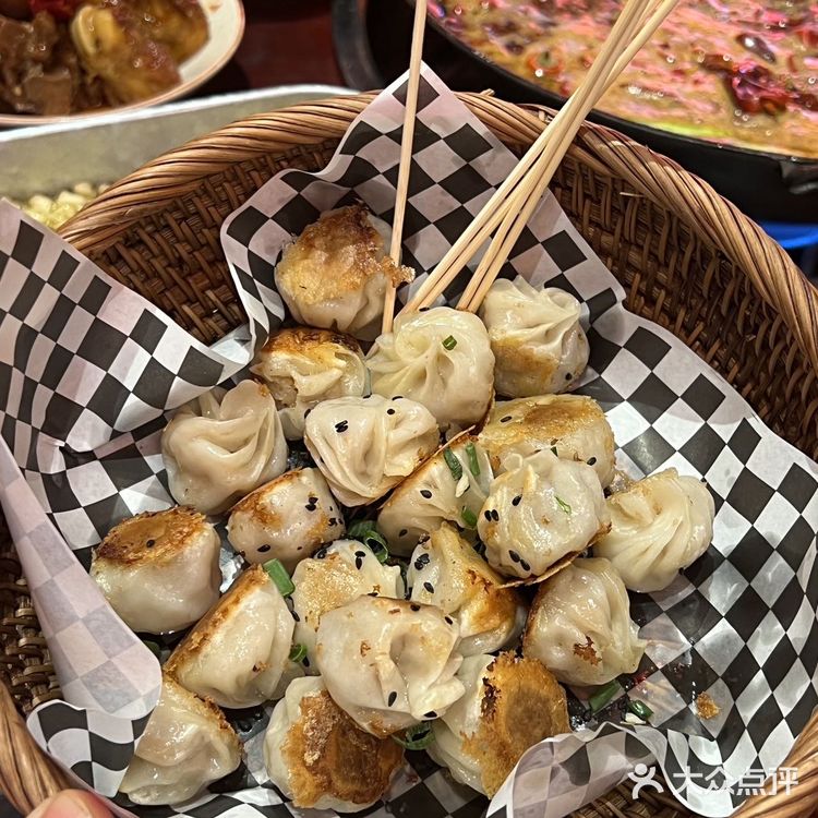 这价格不止成都放在全国也是相当炸裂的