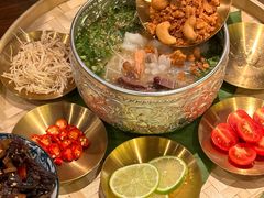 -良米山·云南野生菌过桥米线(上海首店)