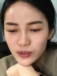 -一个差评成就的纹眉店