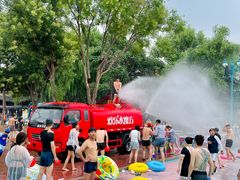 -欢乐水魔方水世界