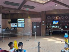 -横琴湾畔餐厅(长隆海洋王国白鲸剧场店)
