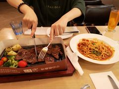 -必胜客(广渠路店)