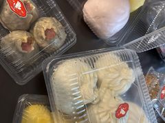 -白玉兰食品甜凤店(合生汇店)