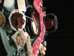 牛舌&nbsp;眼肉肥牛&nbsp;18秒毛肚&nbsp;虾饺&nbsp;包心鱼丸&nbsp;-重庆大队长火锅(凤城八路店)