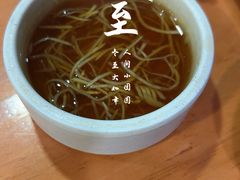 -莱莱小笼·乔艾