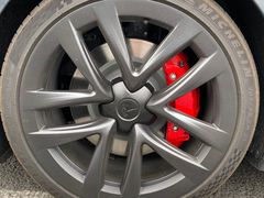-TESLA 特斯拉(上海太古汇体验店)