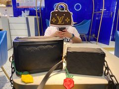 -LV路易威登(德基广场店)