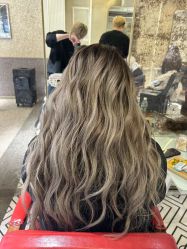 -PE SALON