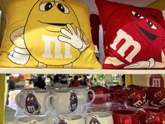 -m豆巧克力世界(上海世茂广场店)