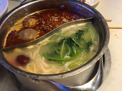 -锅儿欢海鲜火锅烤肉自助餐(东港凯虹店)