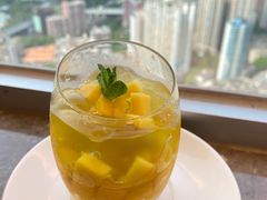 -广州中心皇冠假日酒店·汇点大堂吧