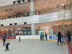 -冠军冰场CHAMPION RINK(凯德广场店)