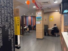 -麦当劳(乳山路店)