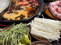 -重庆故事姊妹老火锅(财经学院店)