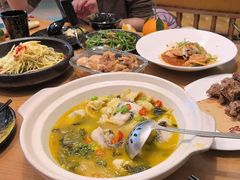 -海派美食·家宴海鲜青岛菜·石锅鲽鱼头(东方城店)