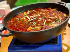 -李双猪·小龙虾·烧烤·羊肉煲(乐山店)