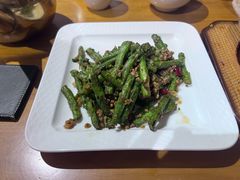 -乐忻皇朝(上海中心大厦店)