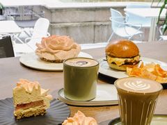 -潮一不贰·法式甜品·生日蛋糕·西式简餐(外滩店)