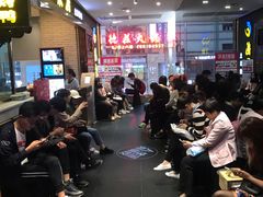 等位区-龙聚德北京烤鸭(沙坪坝华宇A馆店)