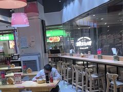 -魔都三兄弟酸辣粉·蘸卤炸串(虹桥万科店)