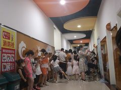 -陕西省小天鹅艺术团