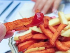 -春树下·树屋花房西餐厅(罍街AS1980店)