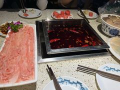 -二荆条·蜀鲜汇城市森林火锅