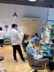 -发泽造型·烫发染发