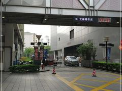 -大宁国际商业广场-地下停车库