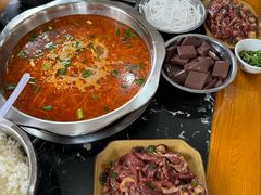 -黄利砖万峰林布依特色酸笋牛肉馆