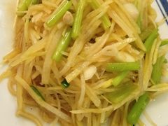 -八两八金·莱芜特色炒鸡(市南漳浦路店)
