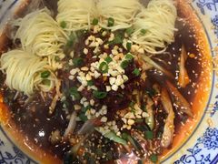 -临界音乐酒馆·小龙虾·江湖菜(华熙LIVE·鱼洞店)