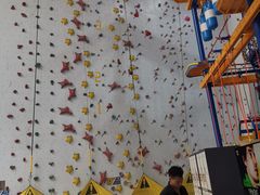 -山之巅攀岩馆(太古城店)