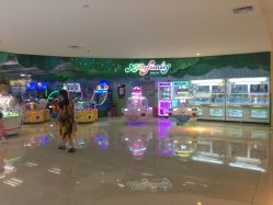 -莫莉幻想儿童乐园(深圳南山欢乐颂店)