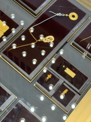 -周大福 CHOW TAI FOOK(新世界百货崇文店)